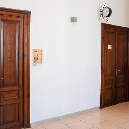 Vico 22 Rooms Napoli-3